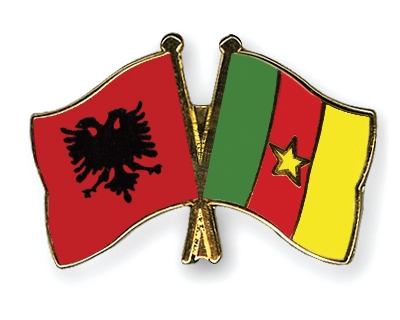 Fahnen Pins Albanien Kamerun