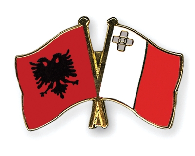 Fahnen Pins Albanien Malta