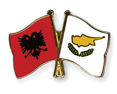 Fahnen Pins Albanien Zypern