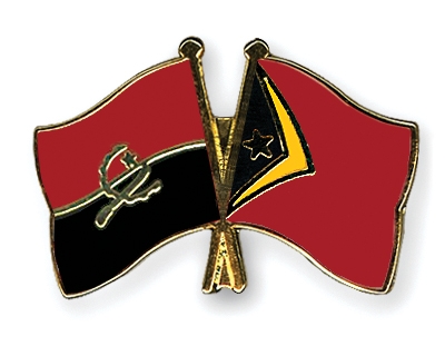 Fahnen Pins Angola Timor-Leste