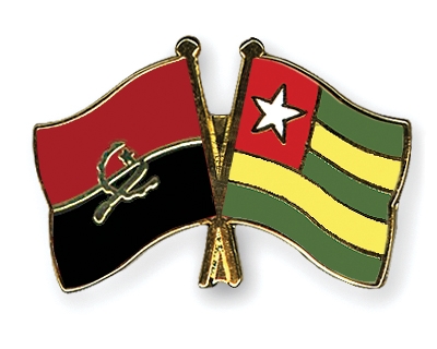 Fahnen Pins Angola Togo