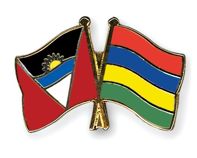 Fahnen Pins Antigua-und-Barbuda Mauritius