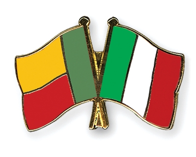 Fahnen Pins Benin Italien