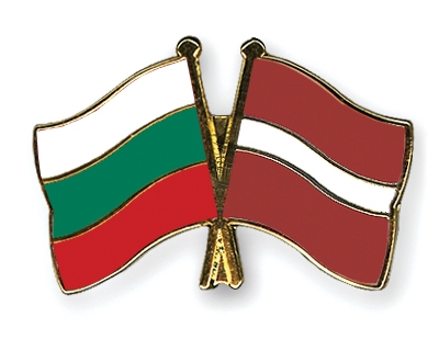 Fahnen Pins Bulgarien Lettland