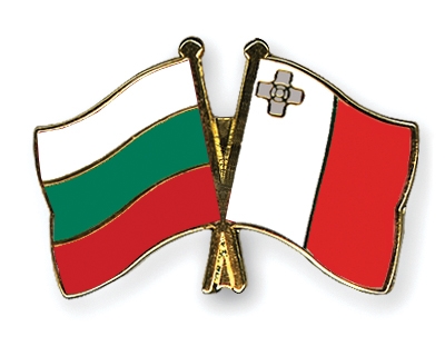 Fahnen Pins Bulgarien Malta