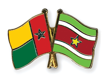 Fahnen Pins Guinea-Bissau Surinam