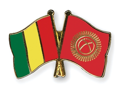 Fahnen Pins Guinea Kirgisistan