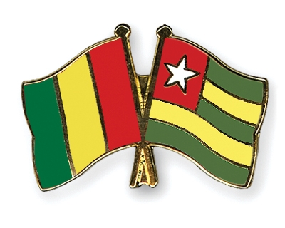 Fahnen Pins Guinea Togo