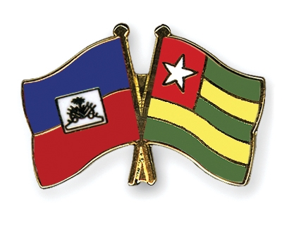 Fahnen Pins Haiti Togo