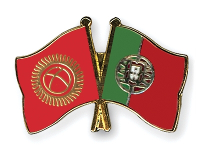 Fahnen Pins Kirgisistan Portugal