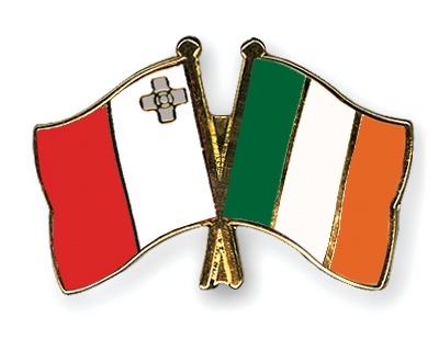 Fahnen Pins Malta Irland