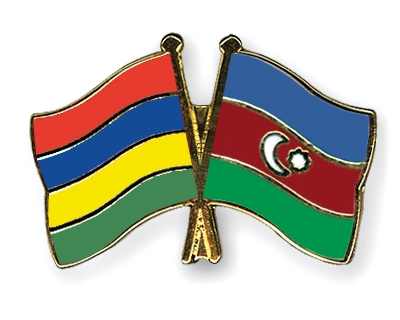 Fahnen Pins Mauritius Aserbaidschan