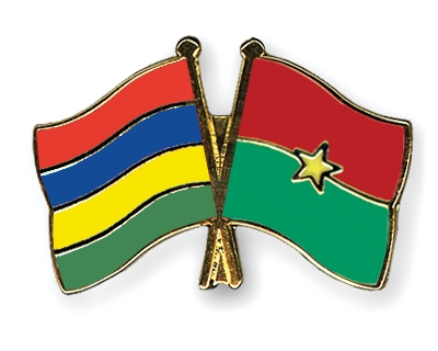 Fahnen Pins Mauritius Burkina-Faso