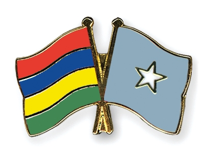 Fahnen Pins Mauritius Somalia