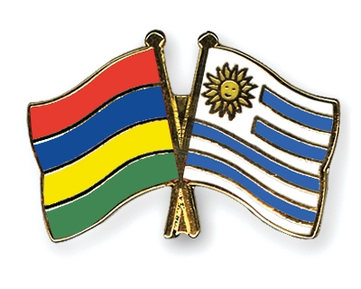 Fahnen Pins Mauritius Uruguay