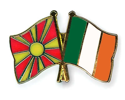 Fahnen Pins Mazedonien Irland