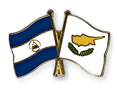Fahnen Pins Nicaragua Zypern