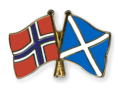 Fahnen Pins Norwegen Schottland