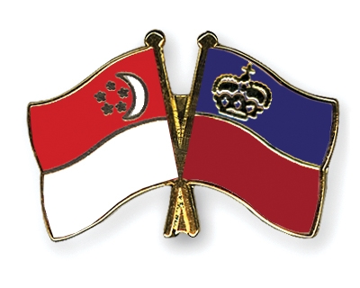 Fahnen Pins Singapur Liechtenstein