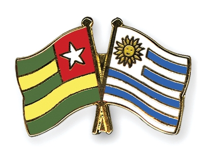 Fahnen Pins Togo Uruguay