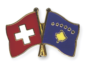 Freundschaftspins: Schweiz-Kosovo